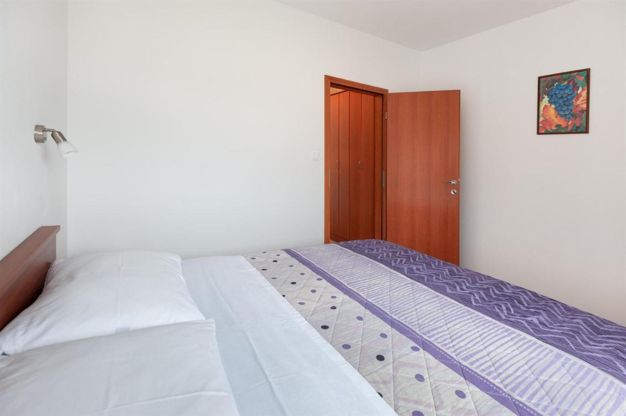 Apartments Lumaduma 特罗吉尔 外观 照片